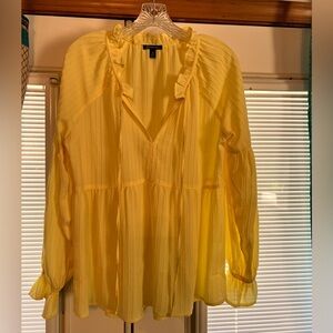 Cute yellow blouse